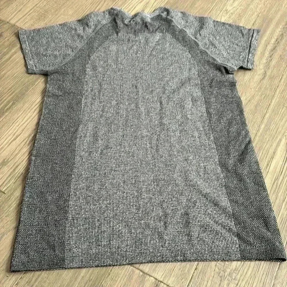 Ryka | Grey fit seamless fitness t-shirt - Picture 8 of 9